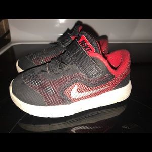 Toddler Boys Size 6 Nike Shoes